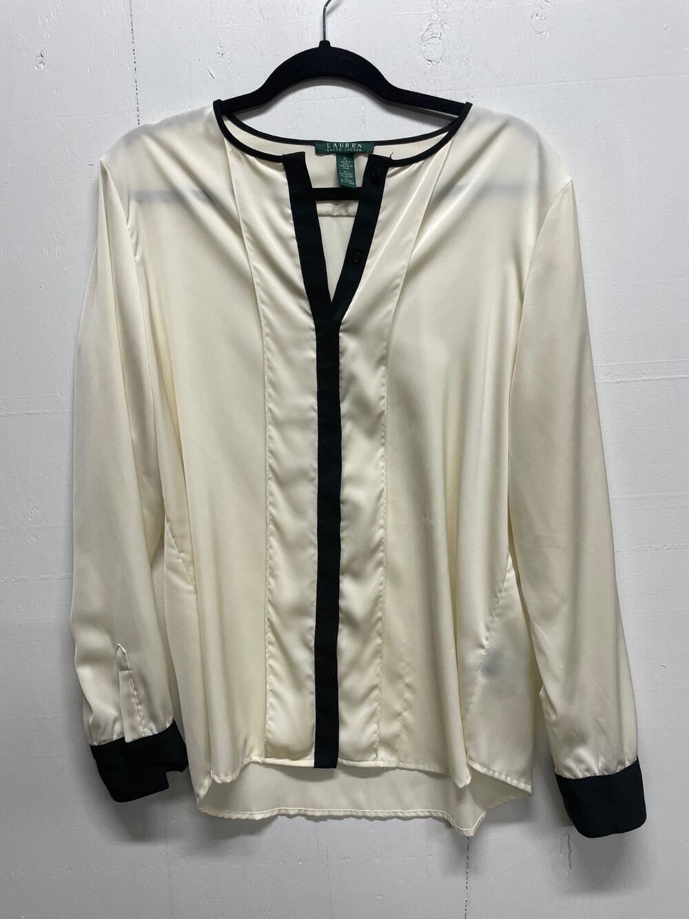 Lauren by Ralph Lauren Women's Blouse Size XL Champagne and Black Vintage